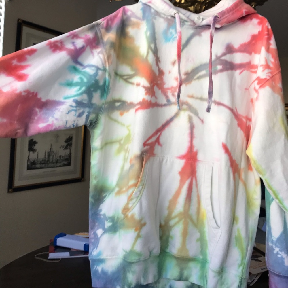 Rainbow spiral Tie Due hoodie